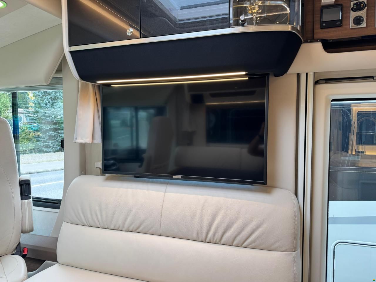 Concorde Charisma 910 LI