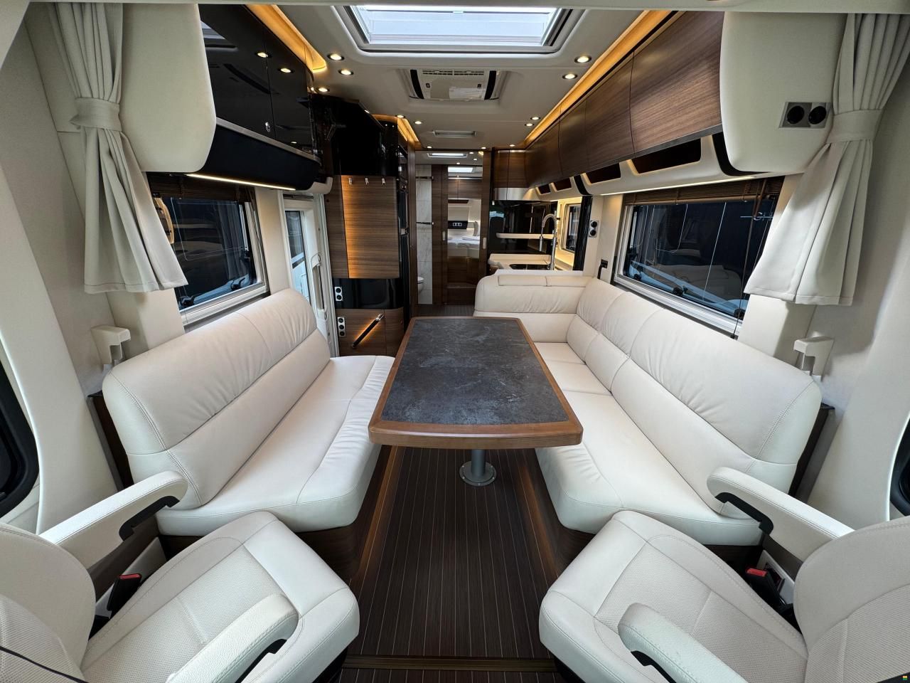 Concorde Charisma 910 LI