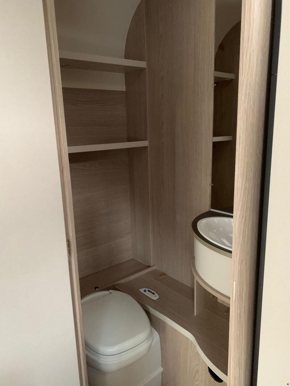 Bürstner Premio Life 480TS