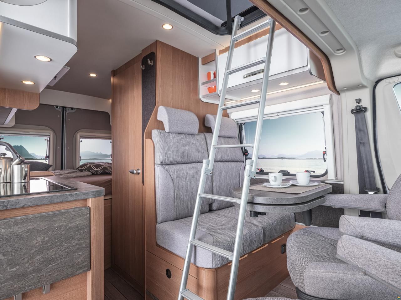 Weinsberg Cara Bus 600 ME mit Aufstelldach