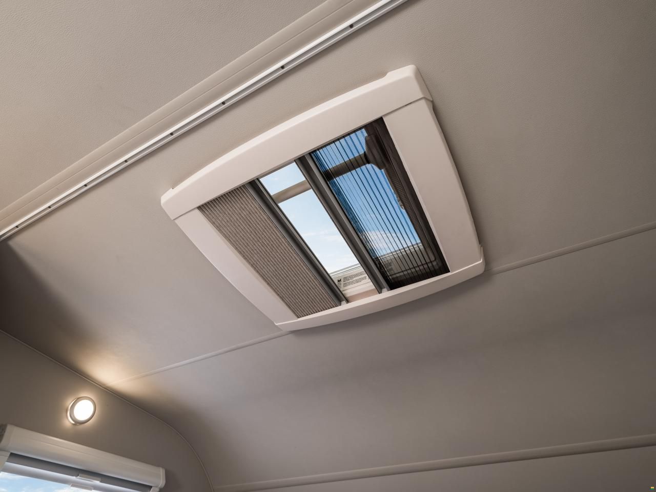 Weinsberg Cara Home 650 DKG