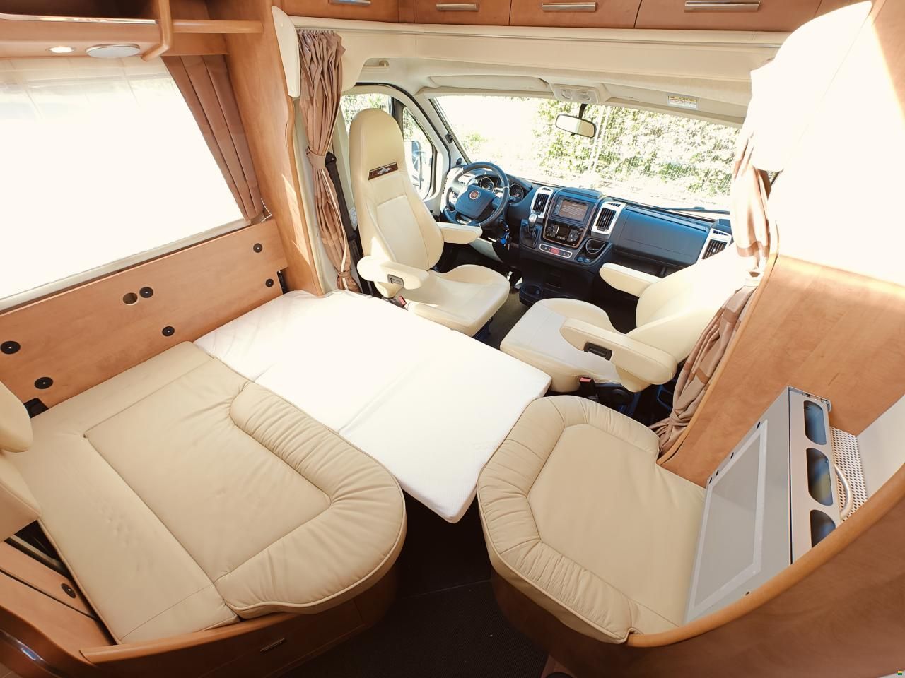 Carthago CHIC C-LINE T 4.8 - Automat 3.0d 177 PS