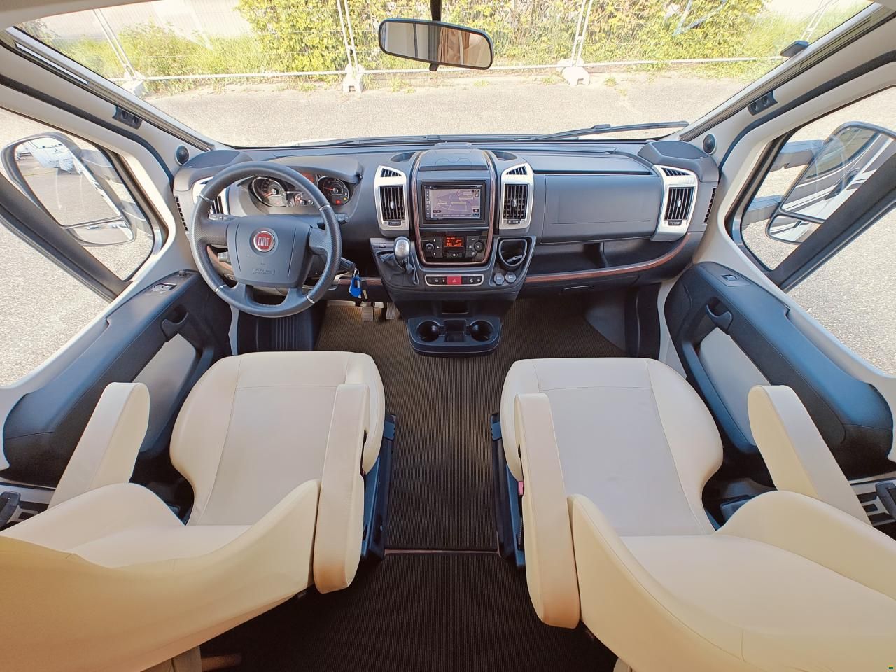 Carthago CHIC C-LINE T 4.8 - Automat 3.0d 177 PS