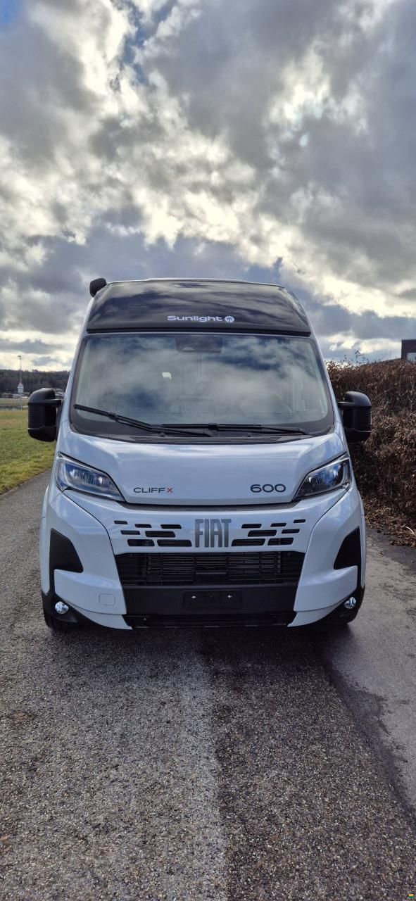 Sunlight Cliff X 600