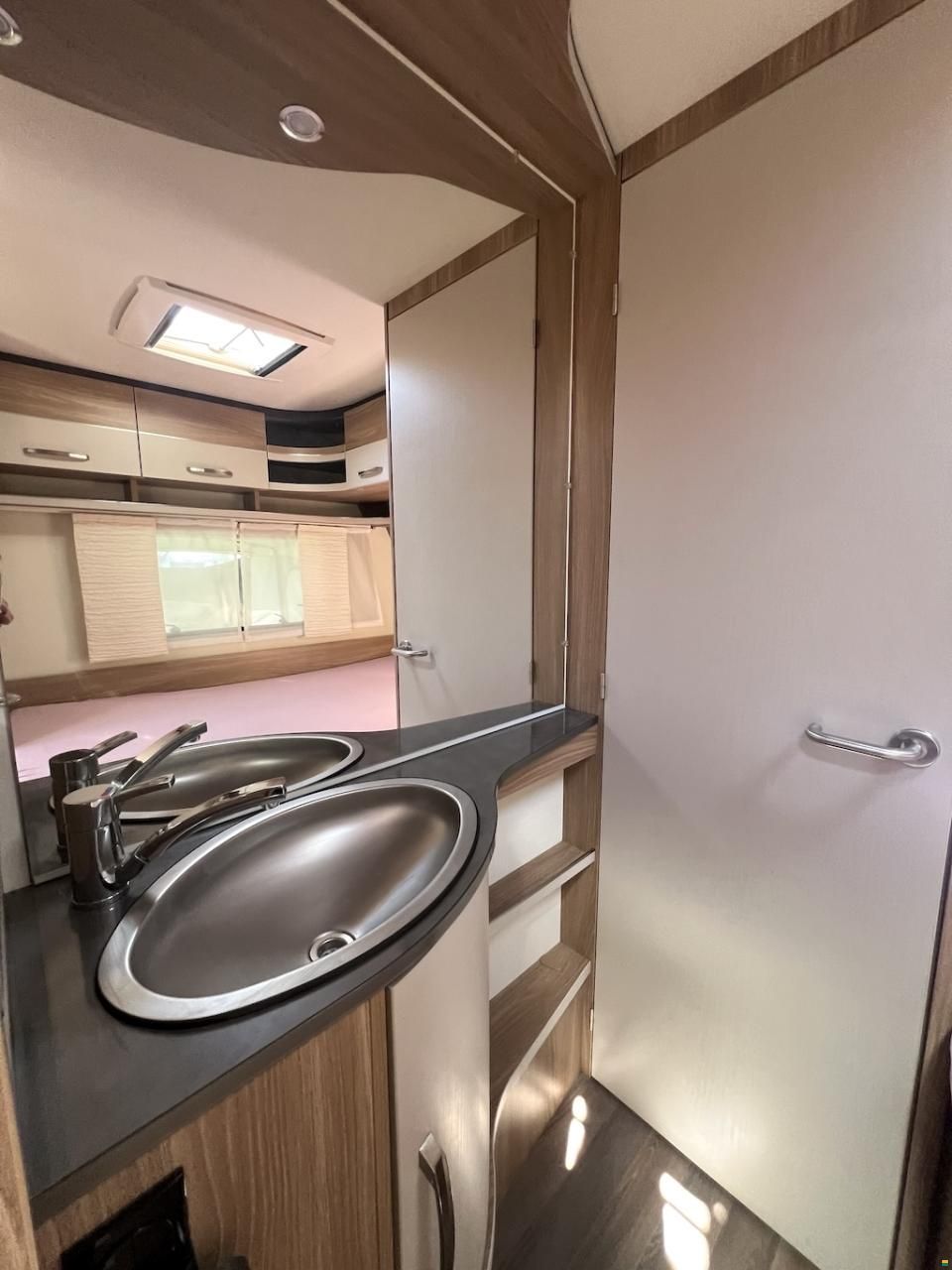 B&uuml;rstner Premio 460 TS