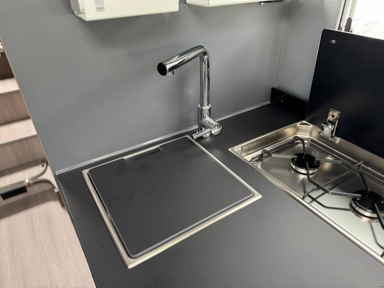 Adria Sonic Supreme 700 DL