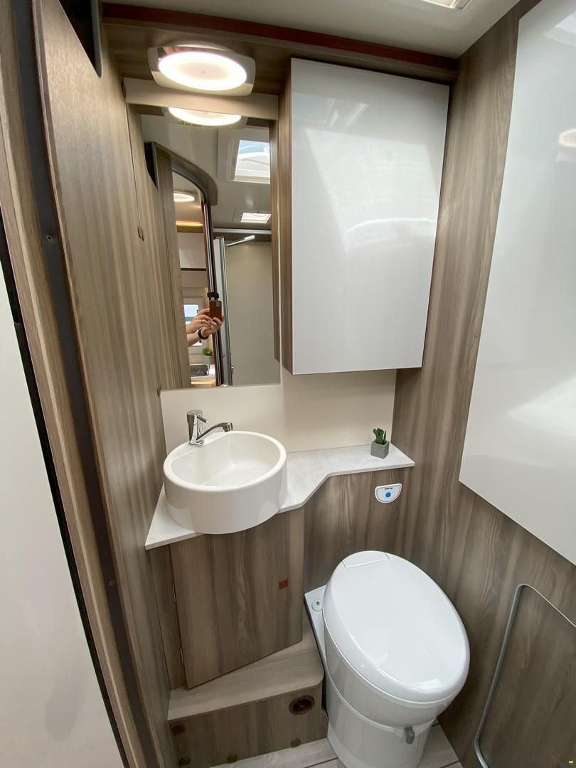 Roller Team Kronos Fit 230 TL, Ford 165PS Automat