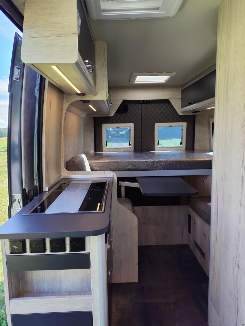 Megamobil Mega Classic 600 Twin Peugeot 180 PS