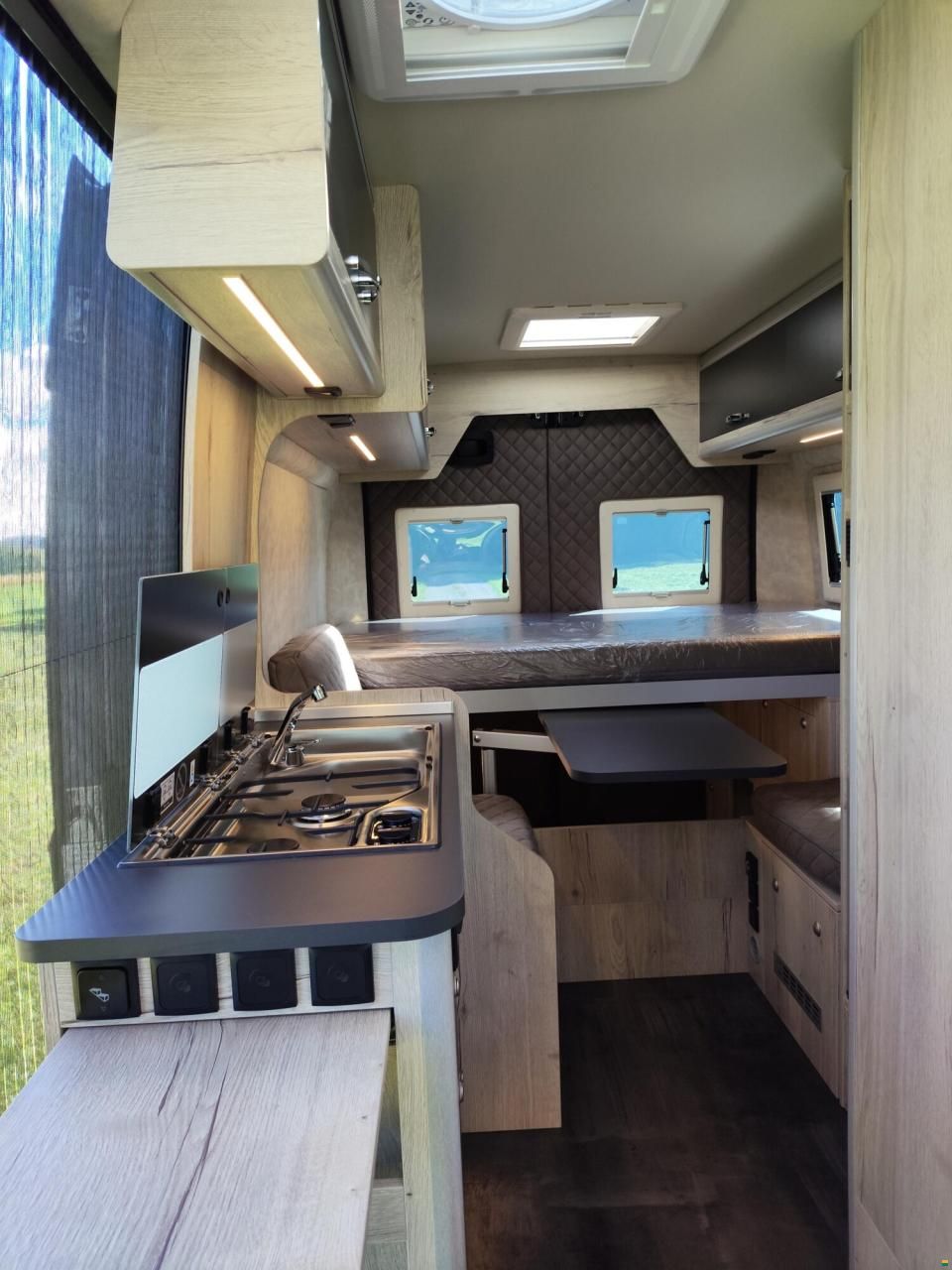 Megamobil Mega Classic 600 Twin Peugeot 180 PS