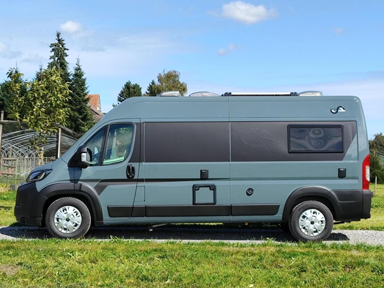 Megamobil Mega Classic 600 Twin Peugeot 180 PS