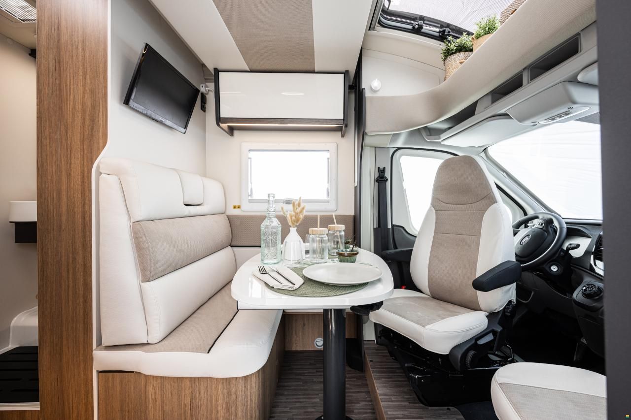 Elnagh Baron Compact 539 Ford 165 PS