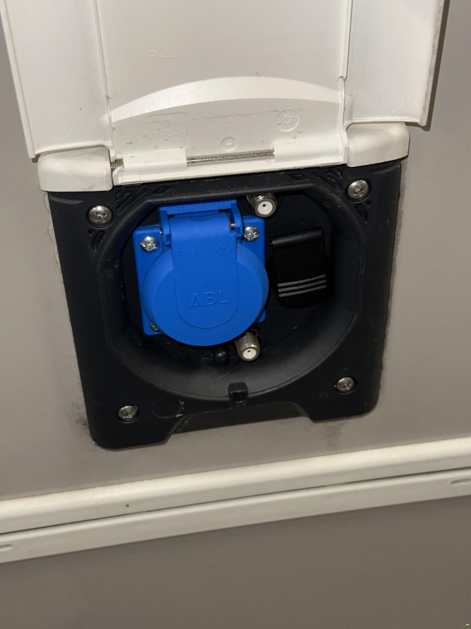 Chausson Ford 640 Titanium Ultimate