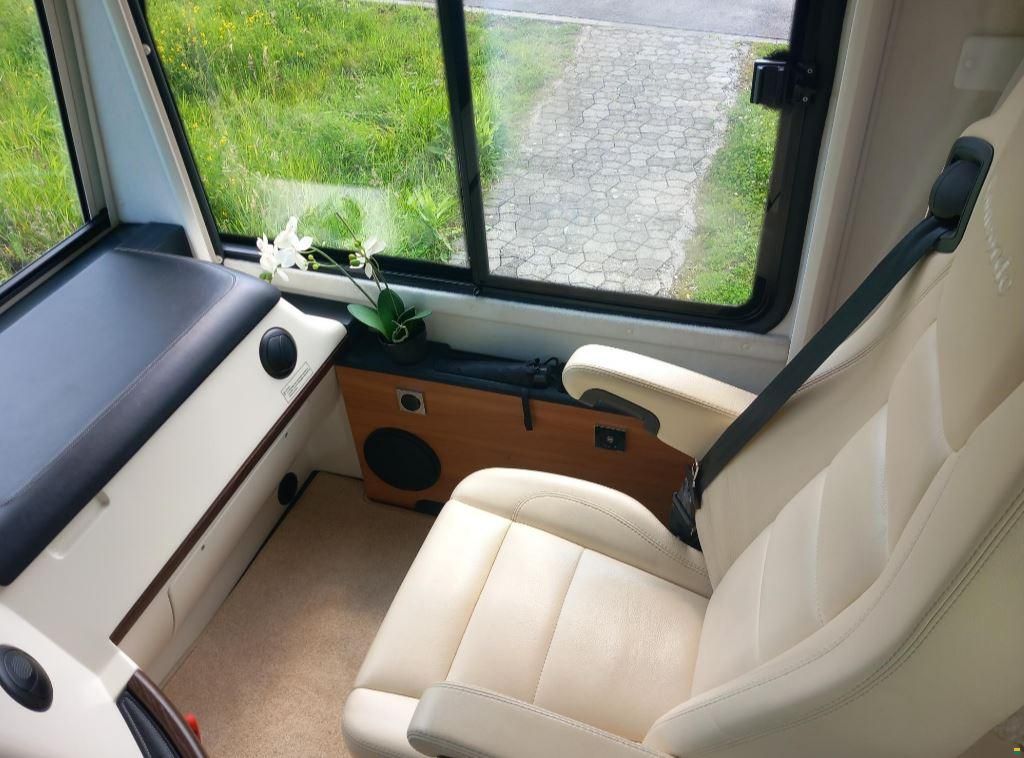 Concorde Carver 844 L Centurion Style