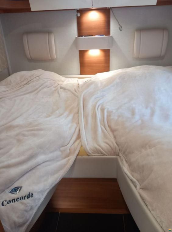 Concorde Carver 844 L Centurion Style