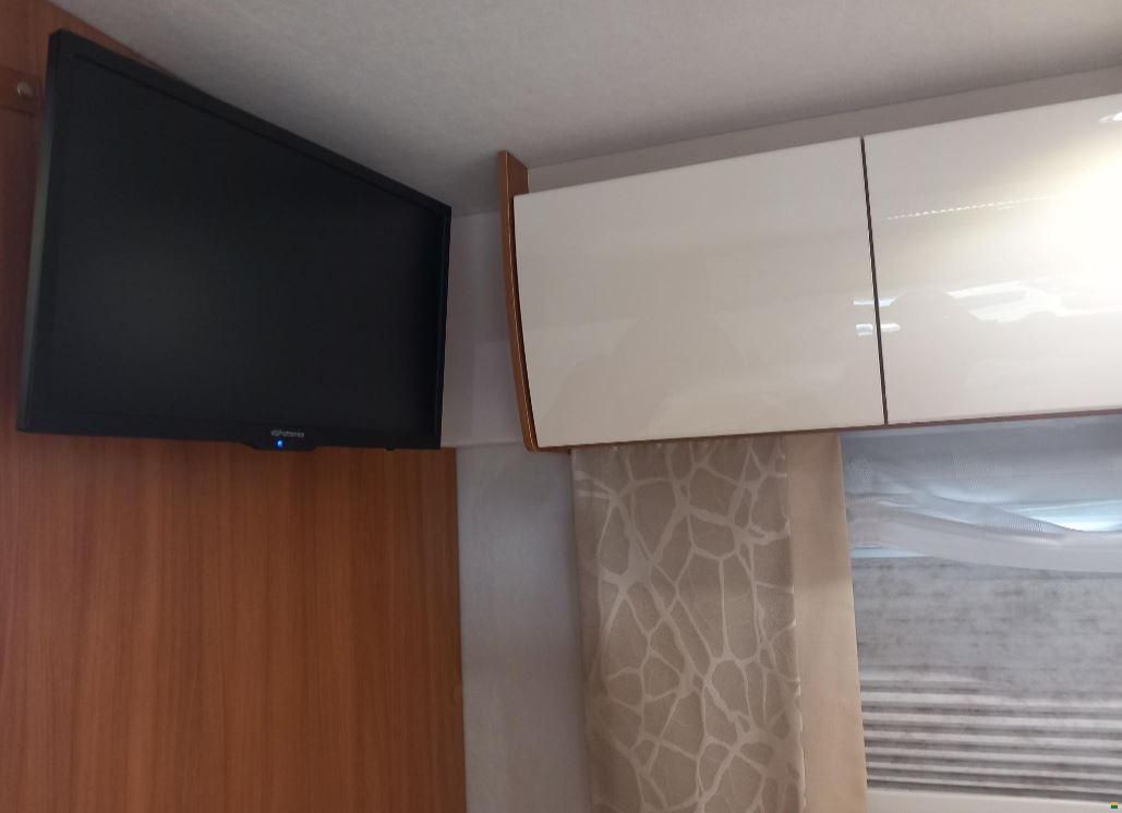 Concorde Carver 844 L Centurion Style