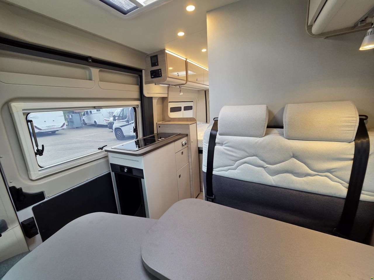 Bürstner Campeo C 540 Black Forest