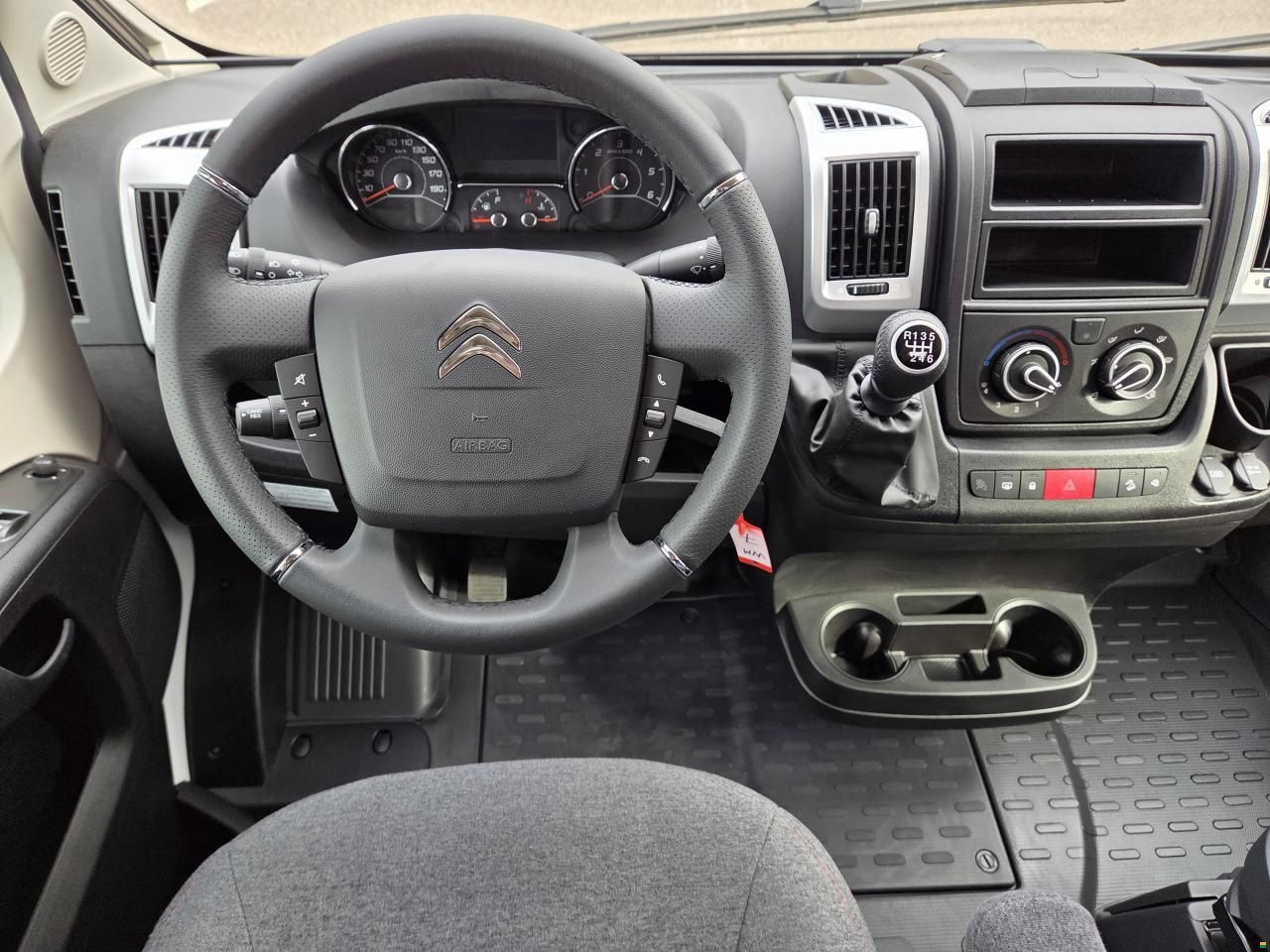 Bürstner Campeo C 540 Black Forest