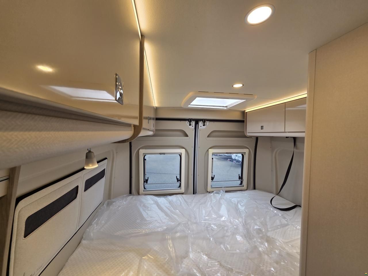 Bürstner Campeo C 540 Black Forest