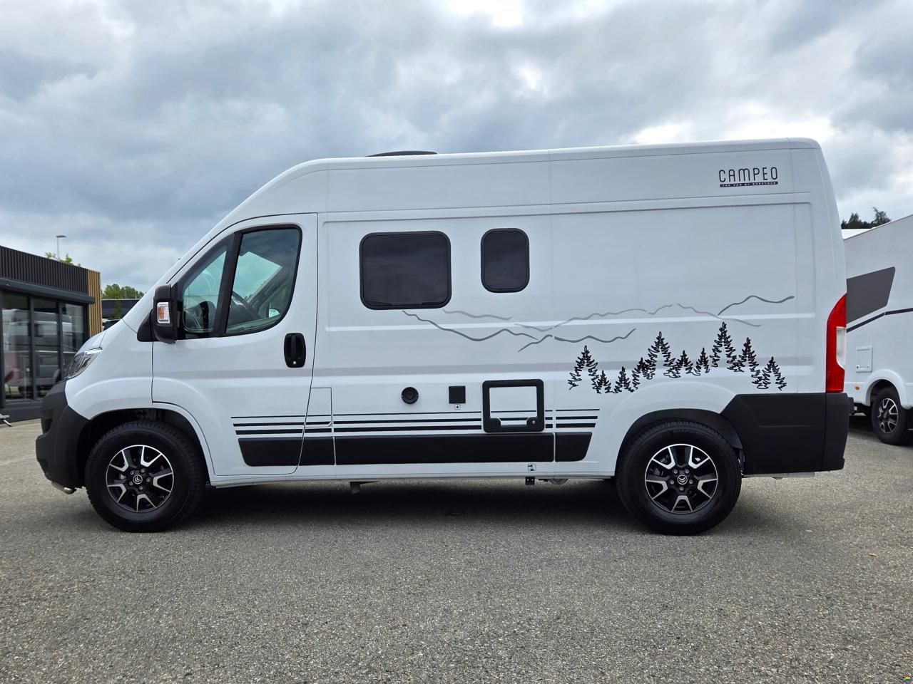 Bürstner Campeo C 540 Black Forest