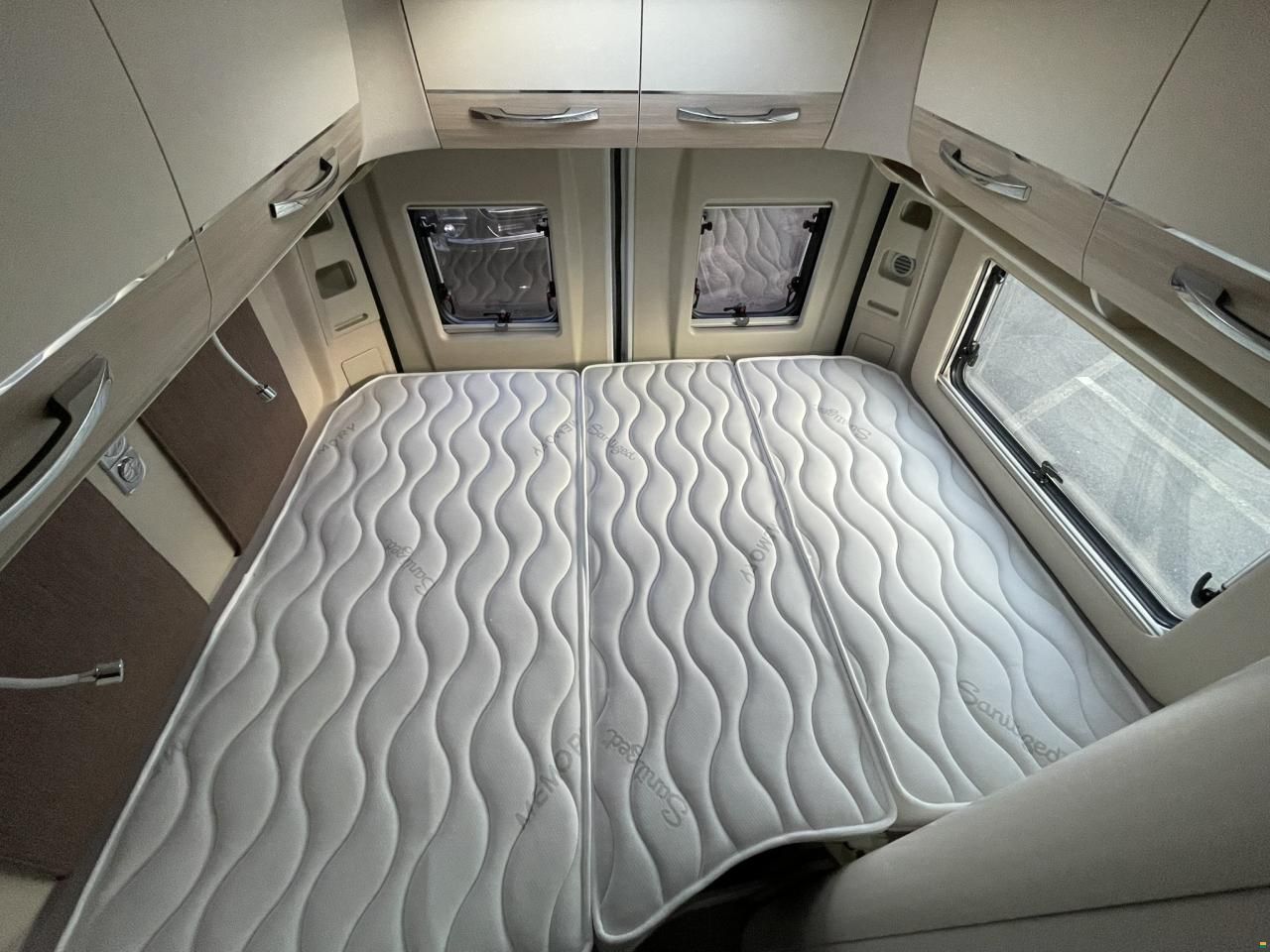 Eura Mobil Van 595 HB