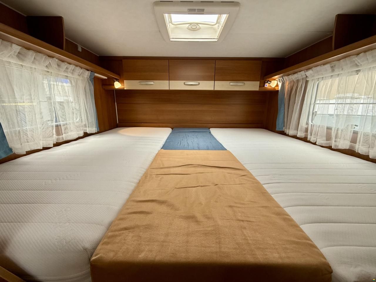 Carado Capron T337 - Längsbetten -Klima