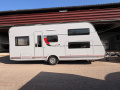 B&uuml;rstner Premio 510 TK Plus Caravane