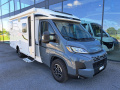 Hymer Exsis T 580 partiellement intégré