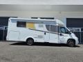 Carado T 449 mit Queensbett, Hubbett, Automat! Teilintegriert
