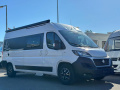 Pilote P696 D Teilintegriert